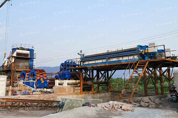 哪些因素影響污泥脫水機(jī)的脫水效果？有什么好的解決辦法？